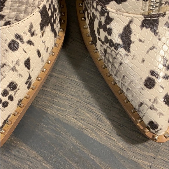 Misguided Snakeskin Ankle Heel Boots Front Zipper - Picture 3 of 16